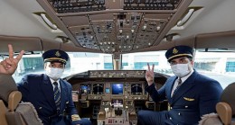 Her Zaman, Her Şeyden Önce Güvenlik: Emirates, Tüm Müşteri Temas Noktalarında Tamamen Aşılanmış Ön Saftaki Ekipleriyle Hizmet Verdiği İlk Uçuşunu Gerçekleştirdi