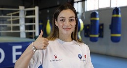 Olimpik Anneler projesinin sporcularından Buse Naz Çakıroğlu Gümüş Madalya kazandı