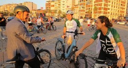 İzmir’in Dünya Miraslarını bisikletliler birleştirdi