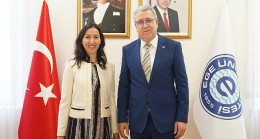 Egeli akademisyen Dr. Karaca Uğural “Türkiye’nin Gelecek Vadeden Kadın Girişimcisi” oldu