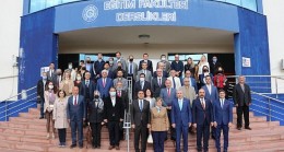 İzmir İl Milli Eğitim Müdürlüğü ve Ege Üniversitesi İşbirliğinde Öğretmen Eğitimleri Devam Ediyor