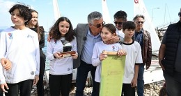 Yat Yelken Kulübü'nden Başkan Topaloğlu'na teşekkür plaketi