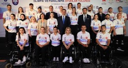 İBB Spor Kulübü, Paris 2024 Olimpiyat Oyunları’nda Türkiye’yi, 11 olimpik ve 13 paralimpik olmak üzere, toplam 24 sporcu ile temsil edecek