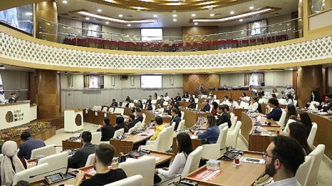 Gençlik Meclisi olağanüstü toplandı