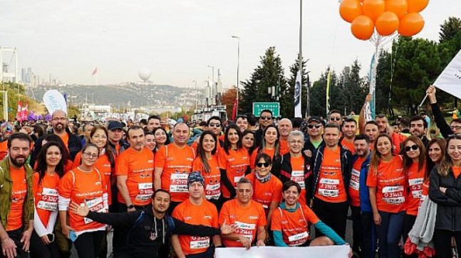 AÇEV, İstanbul Maratonu’nda hedefini aşarak 546 çocuğa ulaştı