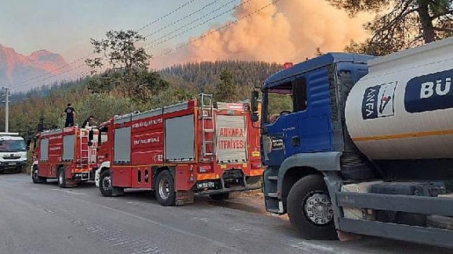 Ankara Büyükşehir Belediyesi yangın bölgelerine personel, araç ve gıda yardımı takviyesini sürdürüyor