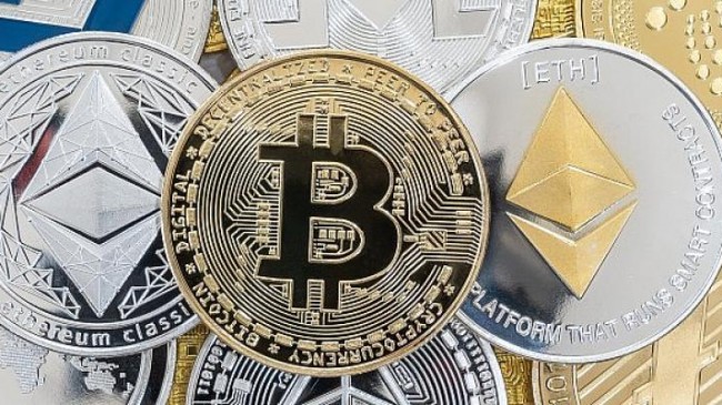 ABD Tahvilleri ve Kazakistan Nedeniyle Bitcoin Yükselemiyor, Kurumsallar Satışta