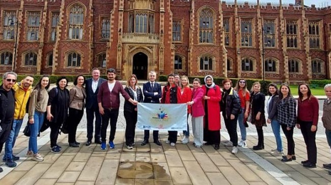 Millî Eğitim Bakanlığı İngilizce öğretmenleri, Türkiye’yi Birleşik Krallık’ın en büyük eğitim konferansında temsil ediyor
