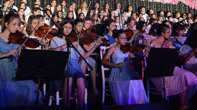 Bilfen Bursa Okullarından “Yaza Merhaba” Konseri