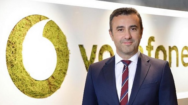 Vodafone’un “Dijital Kahramanı” Tobi Şimdi de Ev İnterneti Kullanıcılarının Sağ Kolu Oluyor