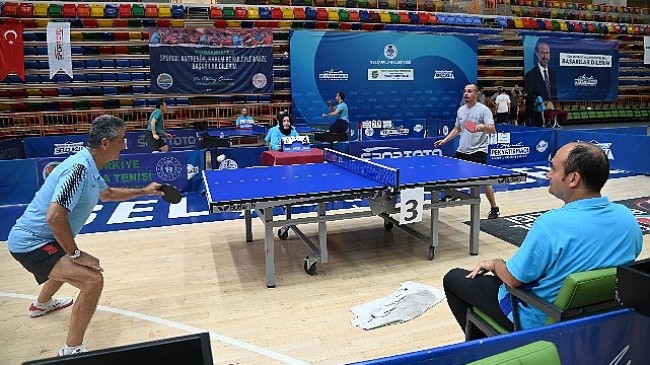 Sporun merkezi Selçuklu'da Kuruluşlararası Masa Tenisi Turnuvası tamamlandı