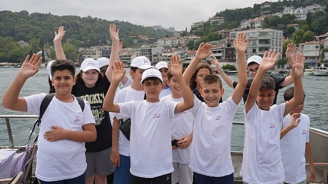 Kahramanmaraşlı çocuklar, Türkiye-Ukrayna Milli Basketbol maçında millileri desteklemek için İstanbul'da!