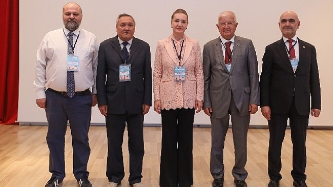 DEÜ'de 15. Uluslararası Avrasya Ekonomileri Kongresi Başladı