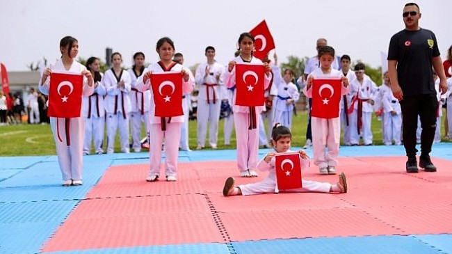 19 Mayıs Atatürk'ü Anma Gençlik ve Spor Bayramı, Didim'de törenlerle kutlandı