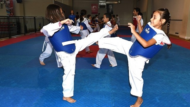 Çiğli Belediyesi'nin Yaz Spor Okulu Kayıtları Başlıyor
