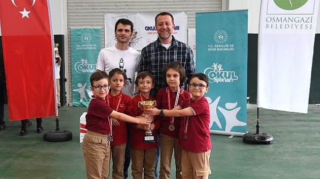 Osmangazi'de satrancın şampiyonları belli oldu
