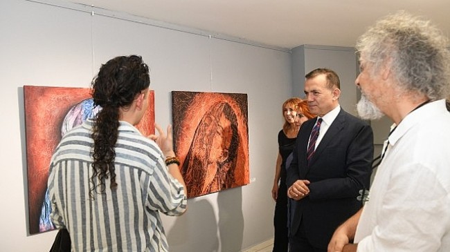 Yenişehir Belediyesi Çukurova'da üreten sanatçıları sergide buluşturdu