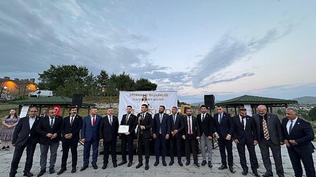 Tüm Sanayici ve İşadamları Derneği (TüMKİAD)’ın 44’ncü şubesi Ardahan’da yapılan görkemli bir törenle açıldı