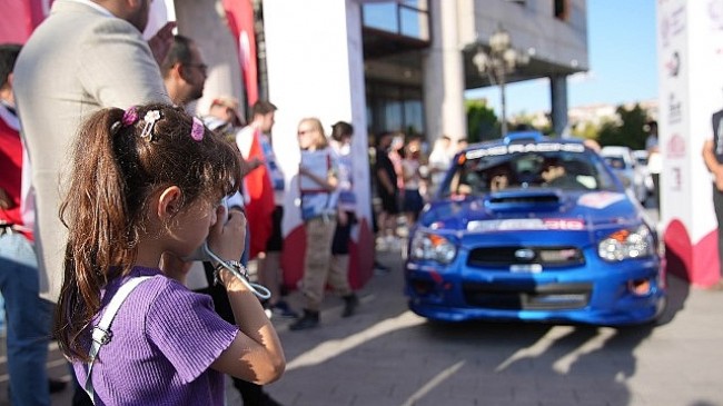 Türkiye otomobil sporları tarihinin en önemli yarışlarından biri olan Hitit Rallisi, 3 yıllık aradan sonra 48. kez Keçiören’de verilen startla başladı