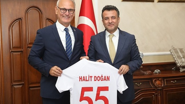 THF Başkanı Kılıç: “Hentbolu Türkiye’nin dört bir yanına yaymayı hedefliyoruz”