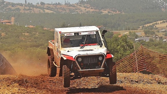 Offroad Mücadelesi Denizli’de Devam Ediyor