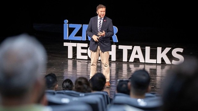 TechTalks’ta yeni çağ açılımı  Kuzuloğlu, “İnsanın insanı yönettiği son kuşak olabiliriz”