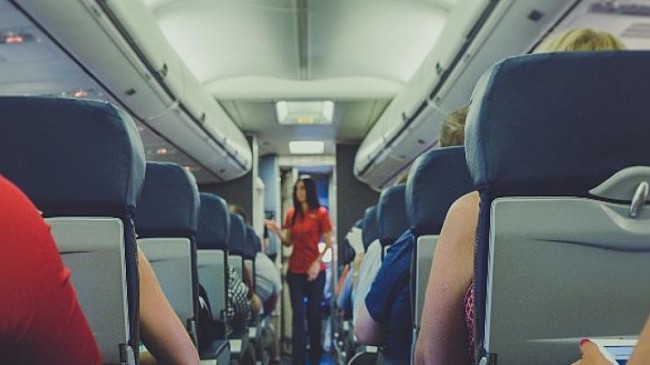 Uçak yolculukları sonrası   kulak rahatsızlıklarına dikkat