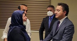 Ali Babacan, Emine Şenyaşar ve Ferit Şenyaşar’la görüştü
