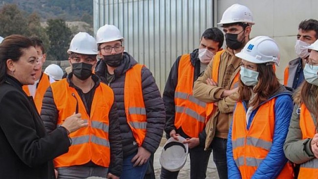 Karşıyaka Belediyesi geleceğin inşaat mühendislerini ağırladı