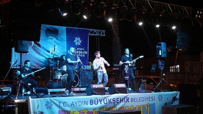 Aydın Büyükşehir Belediyesi’nden Davutlar Sevgi Plajı’nda Yaz Konseri