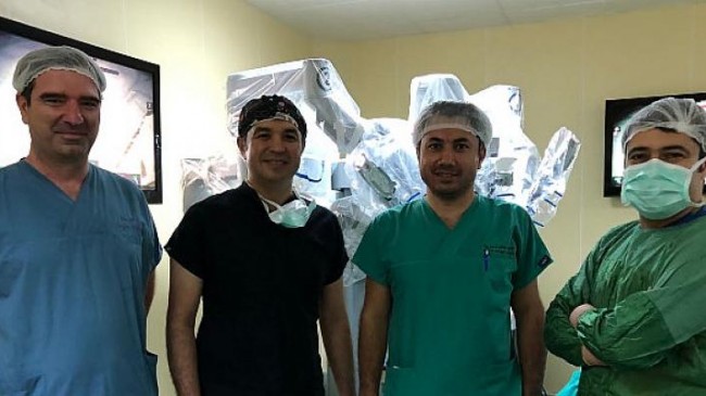 Türkiye’de ilk robotik paraganglioma ameliyatı Ege’de yapıldı