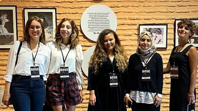 Bir Adım Var Vakfı’nın desteklediği 10 genç kadın sanatçı BASE İstanbul’da