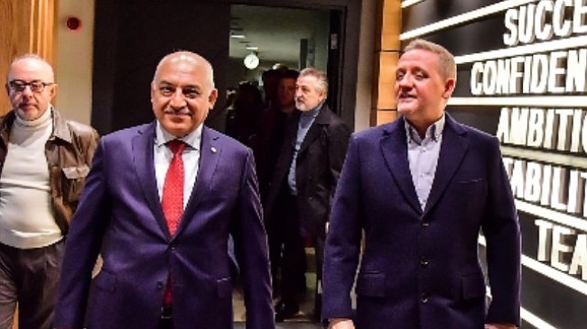 TFF Başkanı Büyükekşi'den İstanbul Başakşehir Futbol Kulübü'ne Ziyaret
