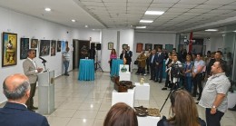 Karabağlar Belediyesi personelinden karma sergi  “Sanatlarını konuşturdular"