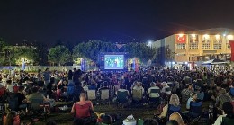 Aydın Büyükşehir Belediyesi'nin Sinema Geceleri beğeni topluyor