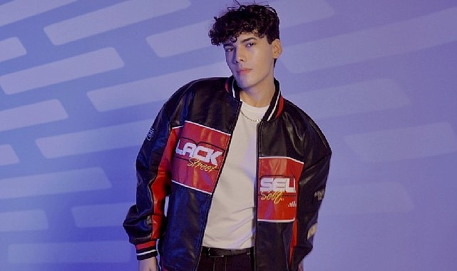 Tarkan Aslan, şarkılarıyla büyük beğeni toplamaya devam ediyor.