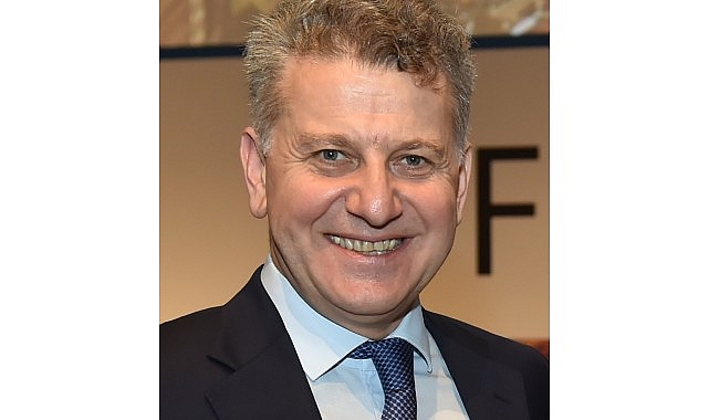 Dünyaca ünlü beyin cerrahımız Prof.