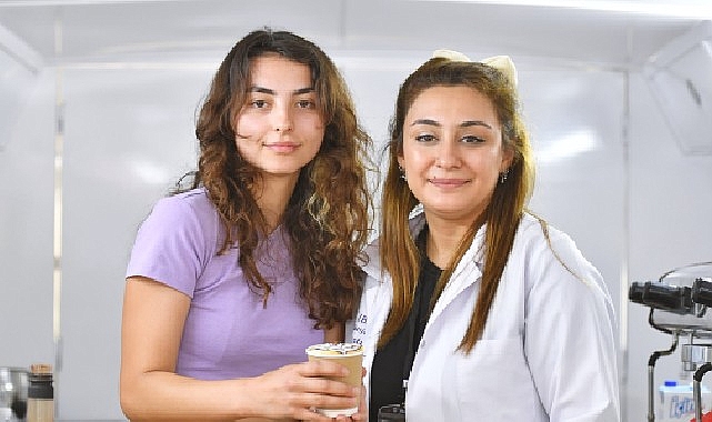 İzmir Gençlik Festivali'nde 19 Mayıs coşkusu  “Bize ilaç gibi geldi"