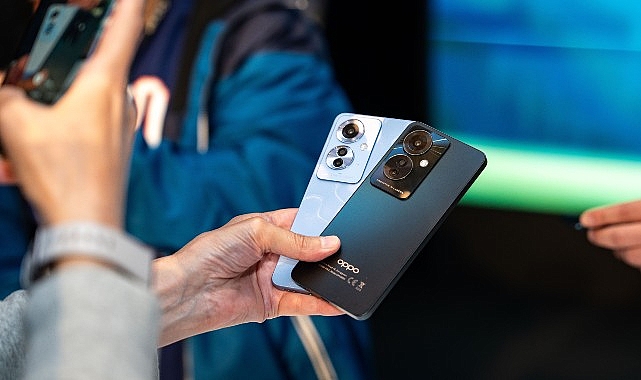 OPPO'nun yeni modeli Reno11 F 5G, Roberto Carlos'un katıldığı renkli etkinlikle tanıtıldı