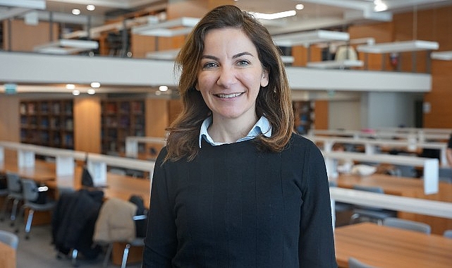 Diş beyazlatmanın “hekimi tarafından renklenmenin kaynağının bulunması ve sonrasında doğru