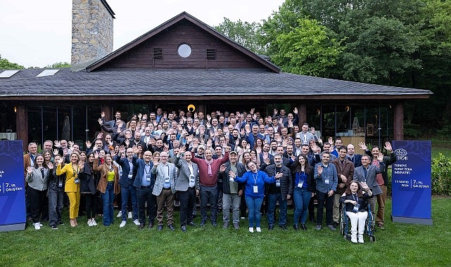 Mayıs ayında düzenlenen çalıştayda, Türkiye’nin yapay zeka stratejisini gerçekleştirebilmesi için