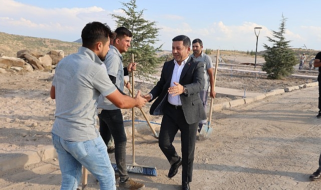 Nevşehir Belediyesi tarafından Kahveci Dağı’nda yapımı süren rekreasyon alanında çok