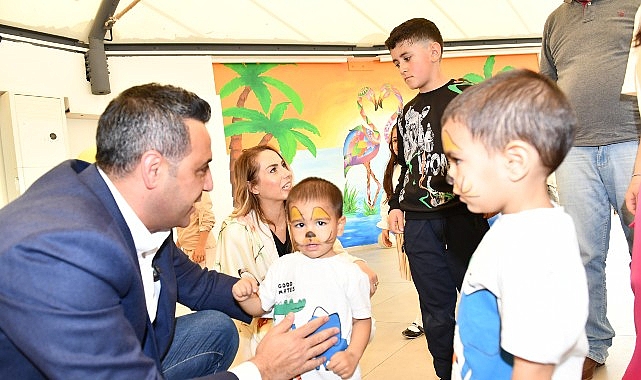 Çiğli’de Miniklere Bayram Sürprizi    Başkan Yıldız: “Çocuklarımızın