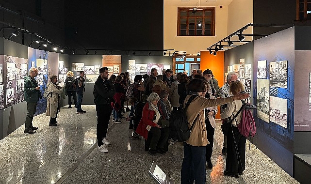 Büyük İzmir Yangını’ndan sonra şehirde inşa edilen ilk yapılardan biri