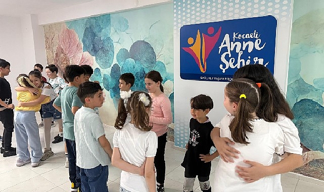 Büyükşehir Belediyesi, toplumun her kesimine yönelik sosyal, kültürel ve eğitsel