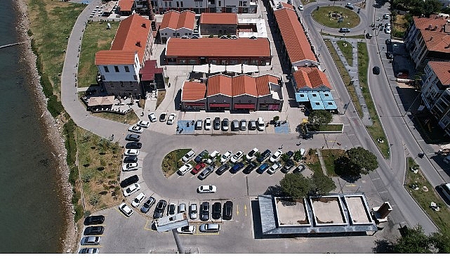 Türkiye’nin gözde turizm, deniz ürünleri, meze ve gastronomi merkezlerinden Ayvalık,