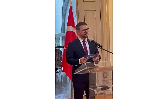 Barilla Türkiye Genel Müdürü Murat Koç'a, İtalyan Büyükelçiliğince İtalya Yıldızı