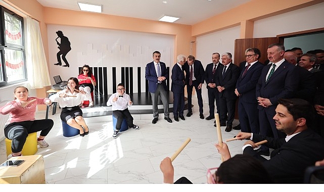 Kocaeli Büyükşehir Belediye Başkanı Doç.