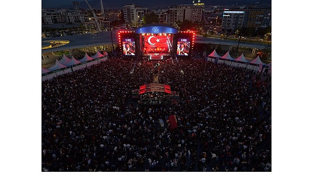 Kocaeli Büyükşehir Belediyesi’nin düzenlediği 19 Mayıs Atatürk’ü Anma, Gençlik ve