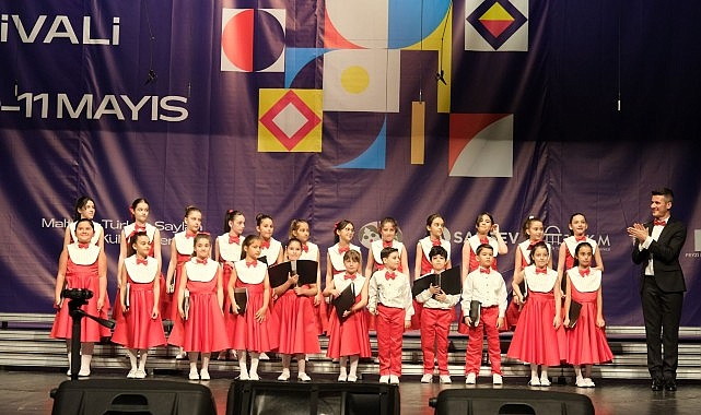 Büyükşehir Belediye Konservatuvarı Çocuk Korosu geçtiğimiz hafta düzenlenen 10.